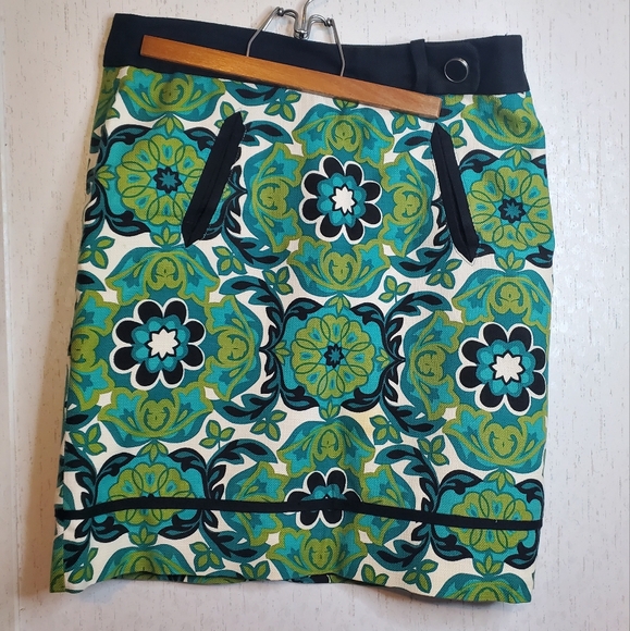 Ann Taylor Dresses & Skirts - Ann Taylor Funky Print Skirt Size 6 Lined
